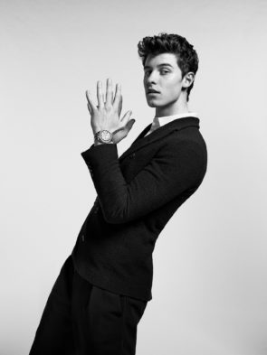 EMPORIO ARMANI SHAWN MENDES COME TOGETHER TO LAUNCH THE FIRST TOUCHSCREEN SMARTWATCH COLLECTION (2)